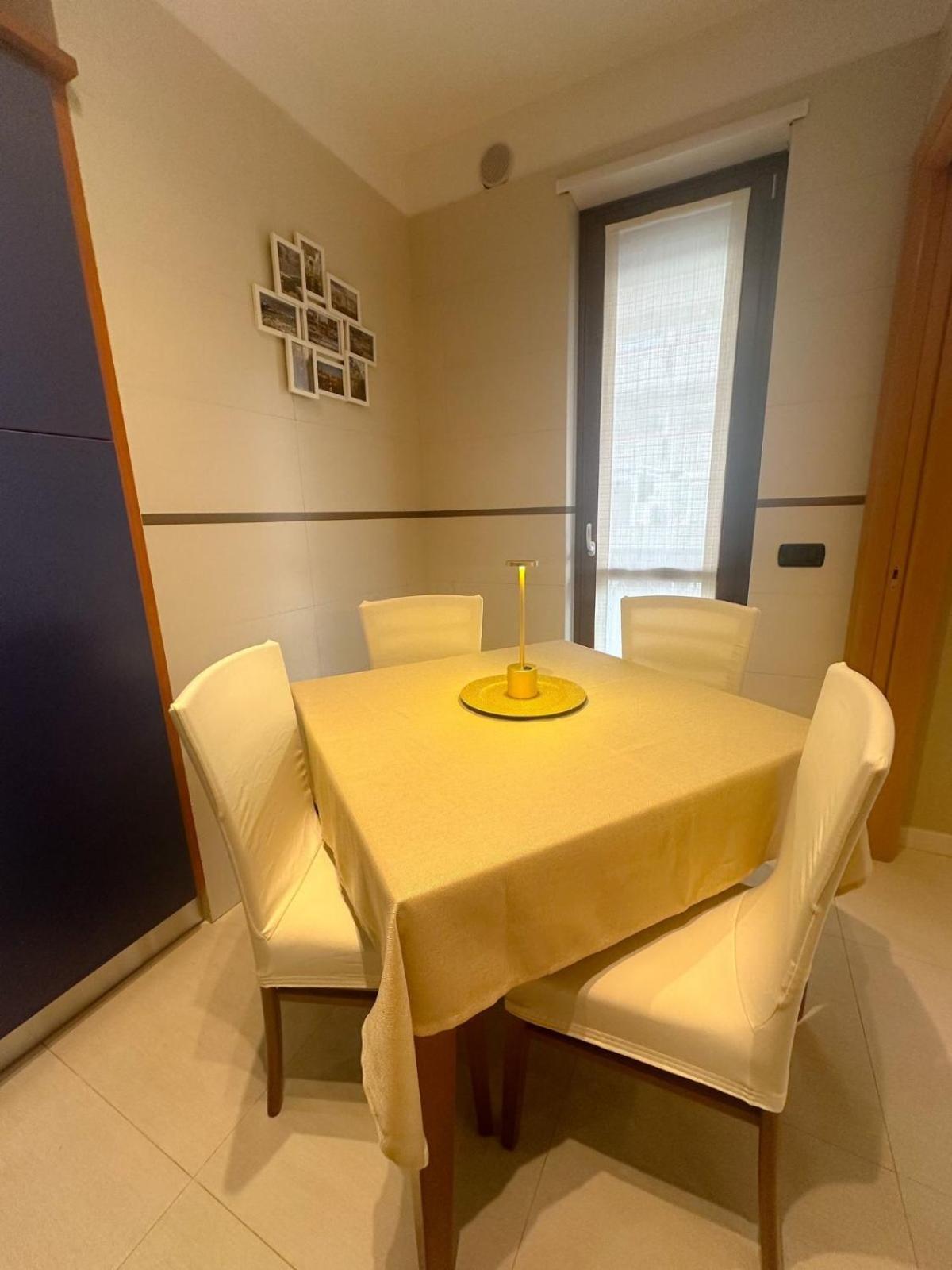 Versomare House โมโนโปลี ภายนอก รูปภาพ