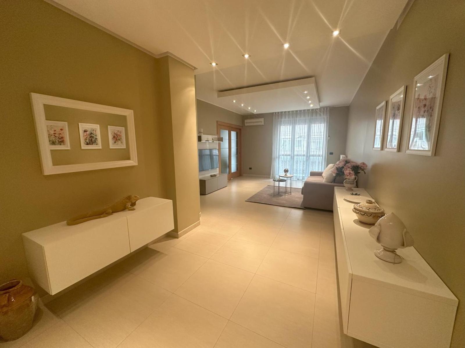 Versomare House โมโนโปลี ภายนอก รูปภาพ